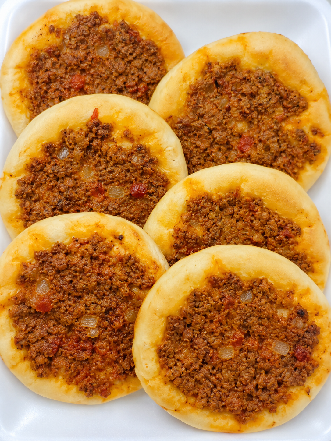 لحم بعجين